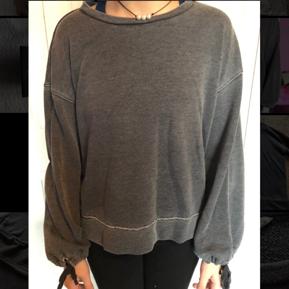 American Eagle Outfitters gray sweater
